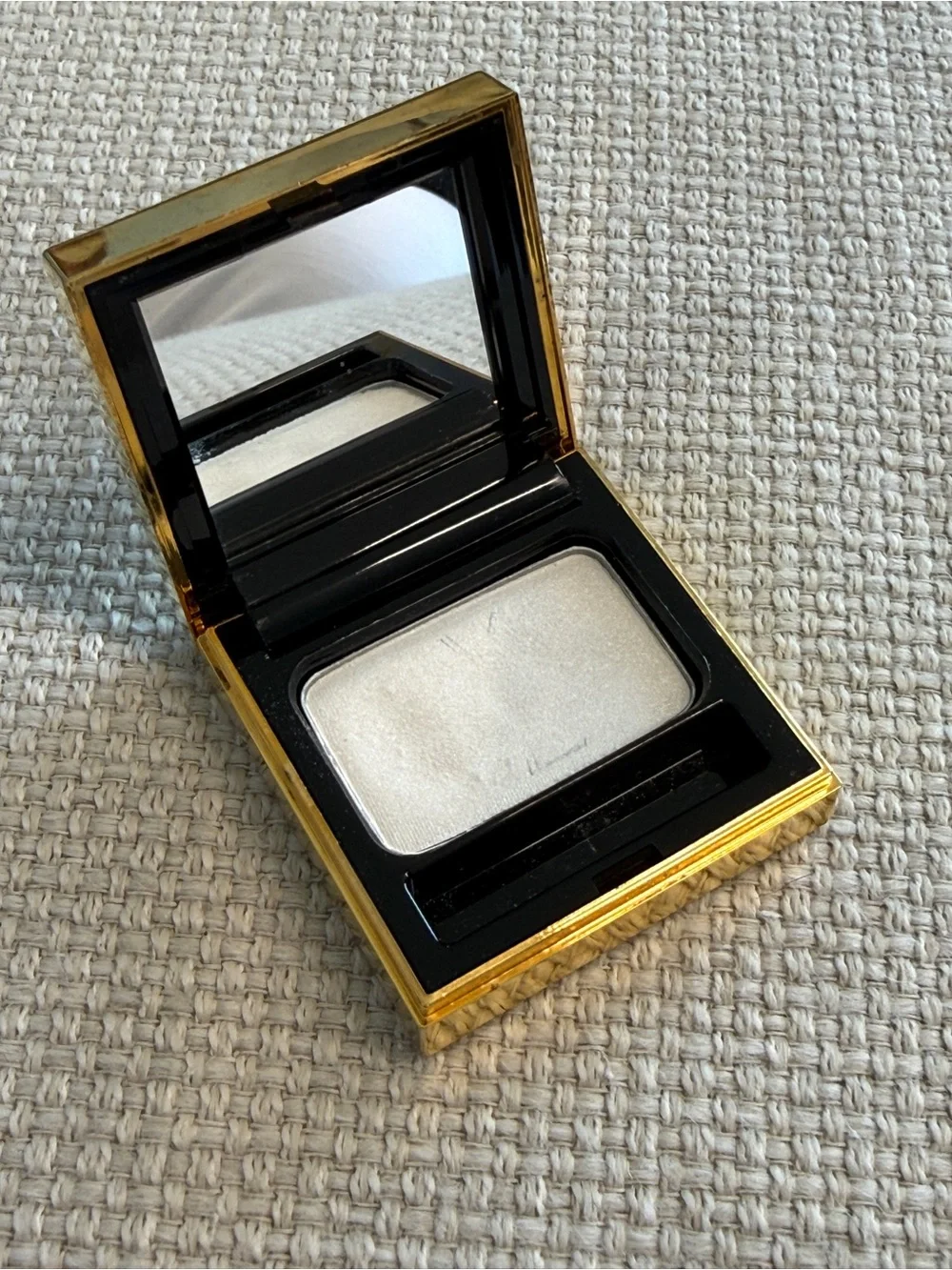 Yves Saint Laurent Gold Compact Eye Shadow Ombré Solo